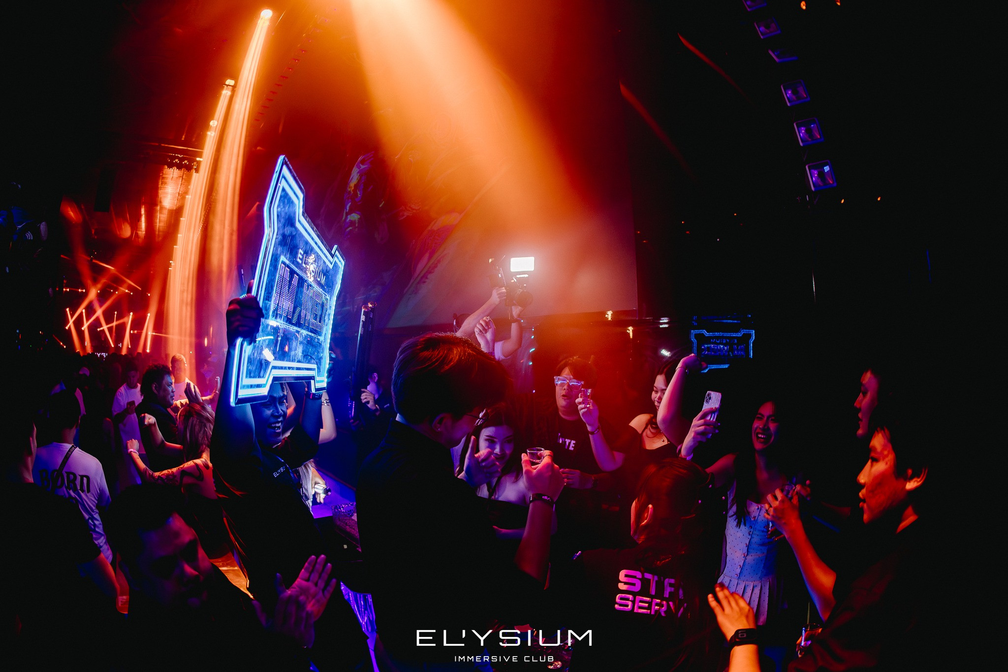 ELYSIUM IMMERSIVE CLUB-image2