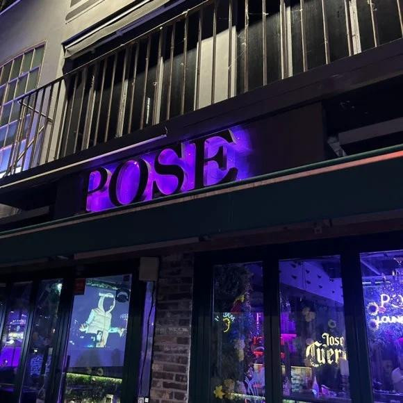 POSE LOUNGE-image8