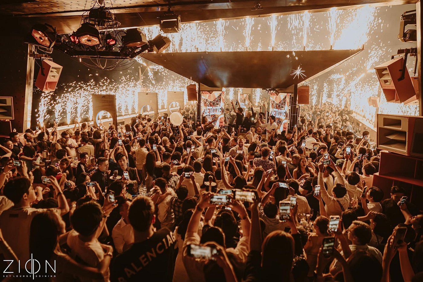 Zion Sky Lounge-image2