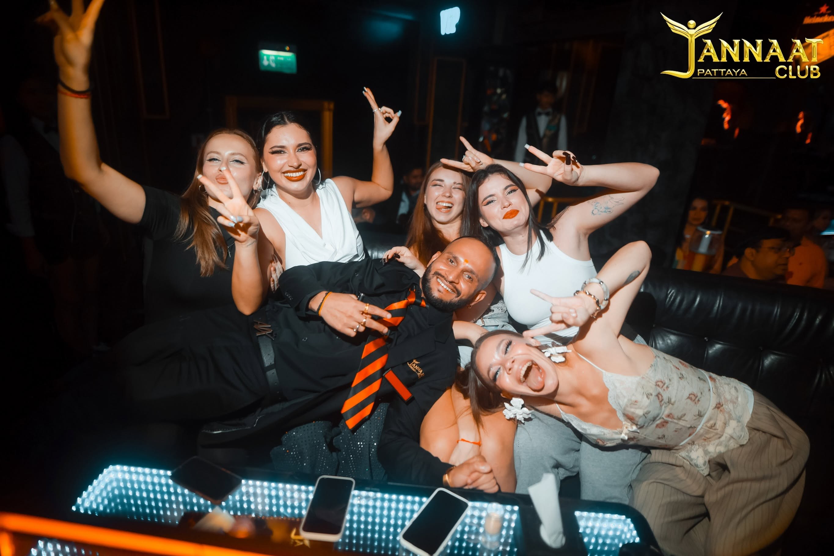 Jannaat Club-image4