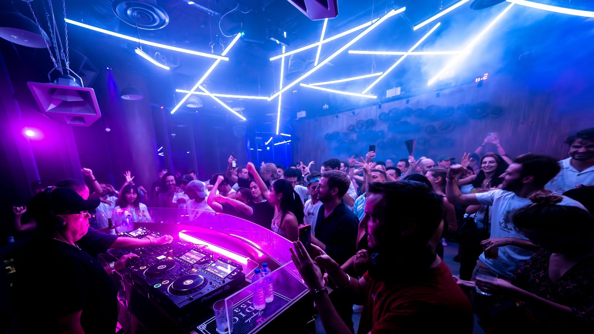 TUFF CLUB-image7