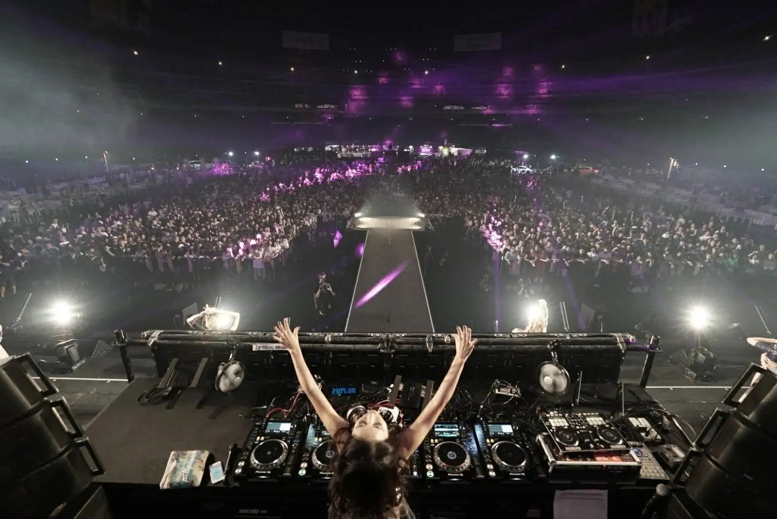 日本を代表するフィメールDJ・YAMATOMAYA、オランダ名門レーベル Black Hole Recordings から堂々デビュー！ 